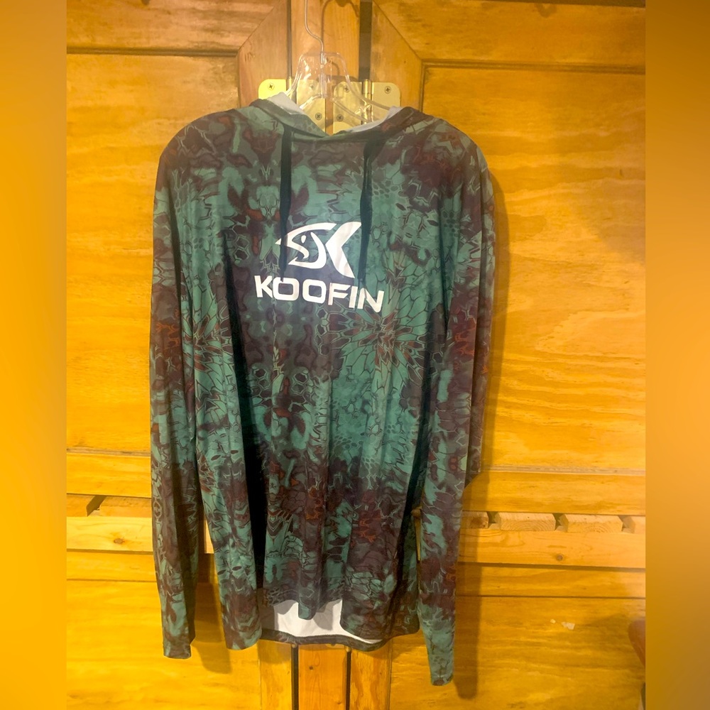 Koofin Gear XL high performance apparel, 90% polyester, 10% spandex